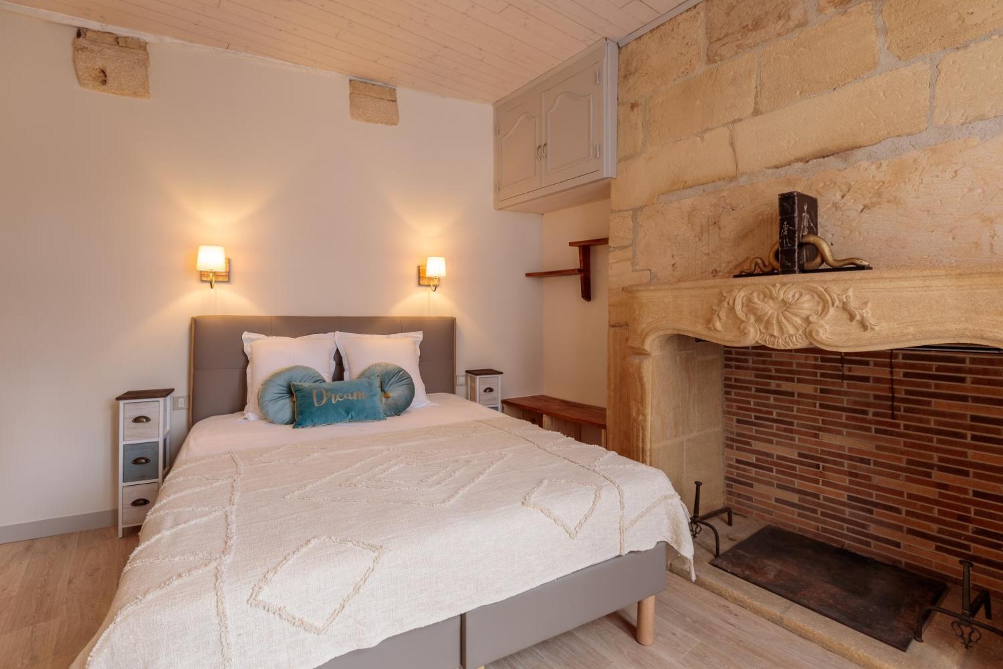 Le Lys Dort Sarlat Bed & Breakfast Exterior photo
